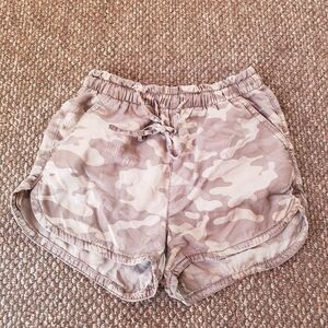 American Eagle, XS, camo shorts
